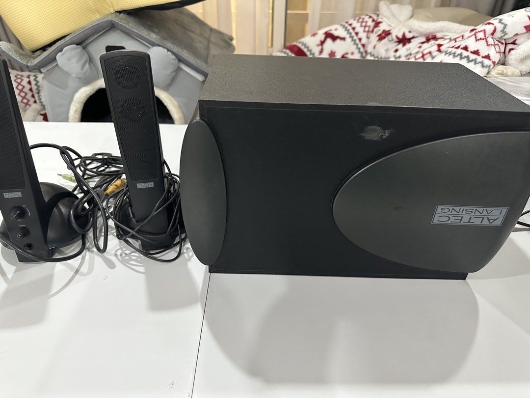 Altec Lansing Computer Speakers with Subwoofer (Category: Soundbars, Speakers & Amplifiers) located in Manila. Submitted by karenchua109888 (Listing ID 1443368670, Image 1). Description: - Altec Lansing Speaker Set - Includes Subwoofer and 2 Satellite Speakers - All necessary cables included - Delivers great sound for computer setups - Minor cosmetic scuffs on subwoofer, fully functional - Ready for a new home!.