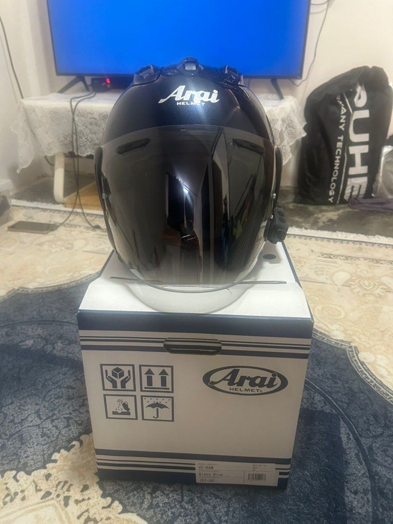 Arai VX-Pro Helmet with Visor - Blue (Category: Motorcycle Apparel) located in Singapore. Submitted by xzz445ftsh51497 (Listing ID 1443405526, Image 2). Description: - Arai VX-Pro helmet - Dark blue color - Clear visor included - Original box available - Ideal for riding - With intercom - Actual price $700 without intercom - Buy wrong size:m.
