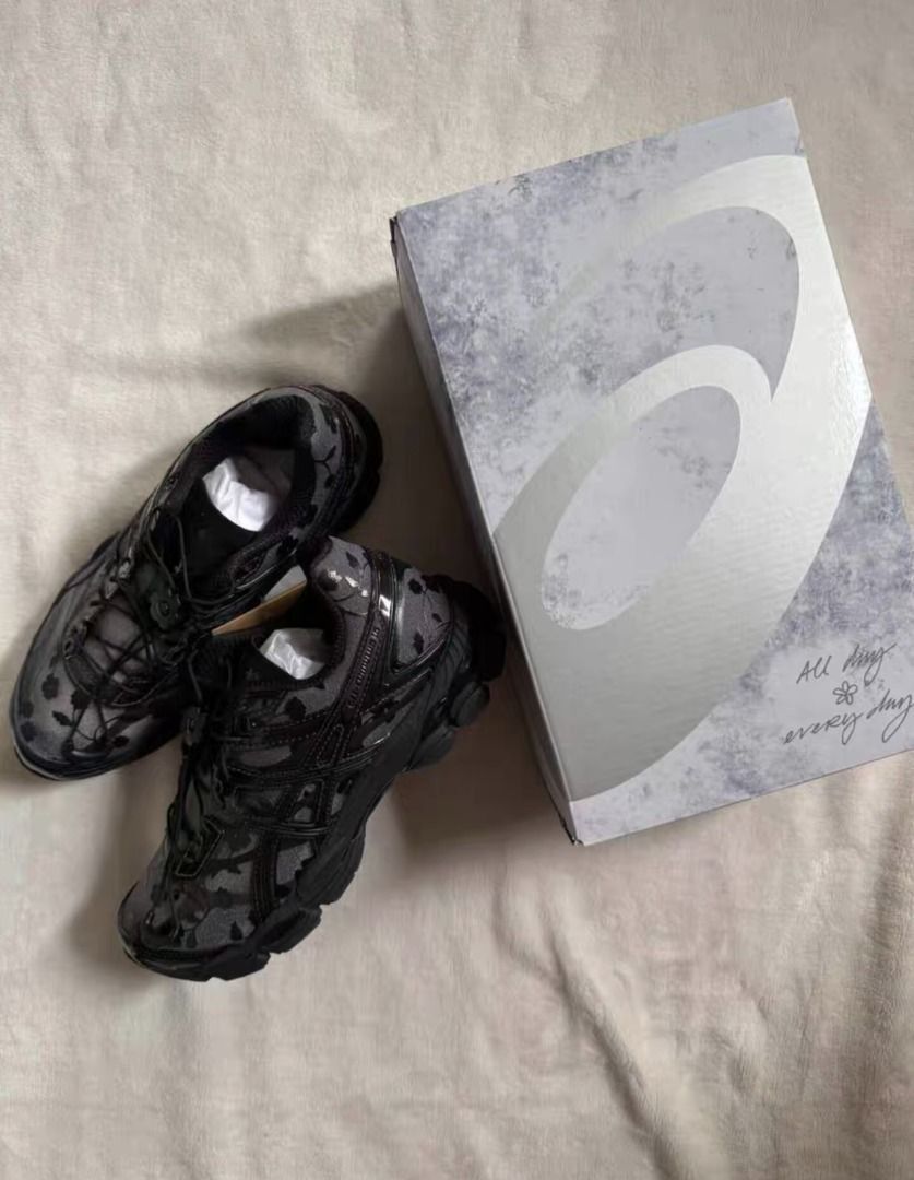 ASICS × CECILIE BAHNSEN Gel-Cumulus 16 Cross-border Cooperation Ballet Sports Style Small Flower Embroidery GRIP Running Shoes Gray Black (Category: Sneakers) located in Singapore. Submitted by sg_vela_professional_seller (Listing ID 1443406629, Image 3). Description: .