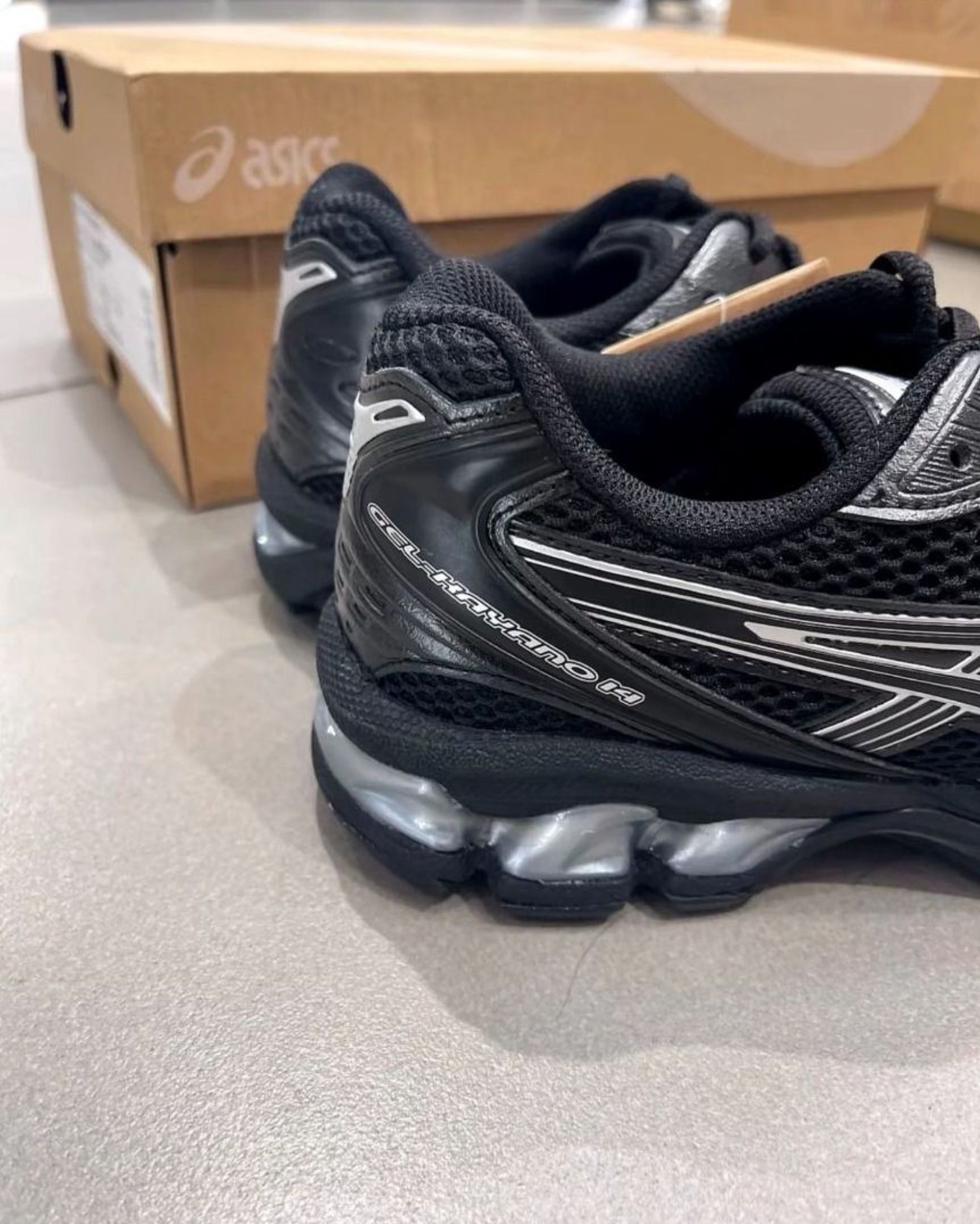 Asics Gel-Kayano 14 Y2K Trendy Shoes Black (Category: Sneakers) located in Singapore. Submitted by nngrandstar (Listing ID 1443439269, Image 3). Description: 📢 Fresh Stock! Asics | Asics Gel-Kayano 14 Y2K Trendy Shoes Black 🔹 New 🔹 Free ship 🔹 COD 🔹 3-day confirm Grab yours 🏃‍♂️.