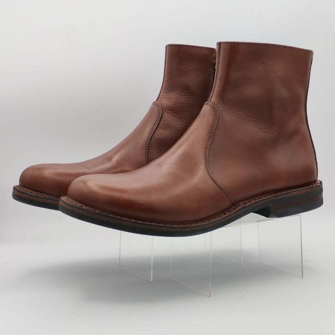 Astorflex Side Zip Berryflex Boots - EU 44 / US 11 (Category: Boots) located in Taguig. Submitted by lukaemanuel (Listing ID 1443396701, Image 1). Description: Astorflex Side Zip Bitflex Boot – Size 44 ---------- 📦 Good as new 📦 Used only once ❌ Reason for selling: Downsizing collection Clean, sleek side-zip boots from Astorflex with a minimalist silhouette and soft brown leather that already has a nice natural depth. Easy to wear dressed up or