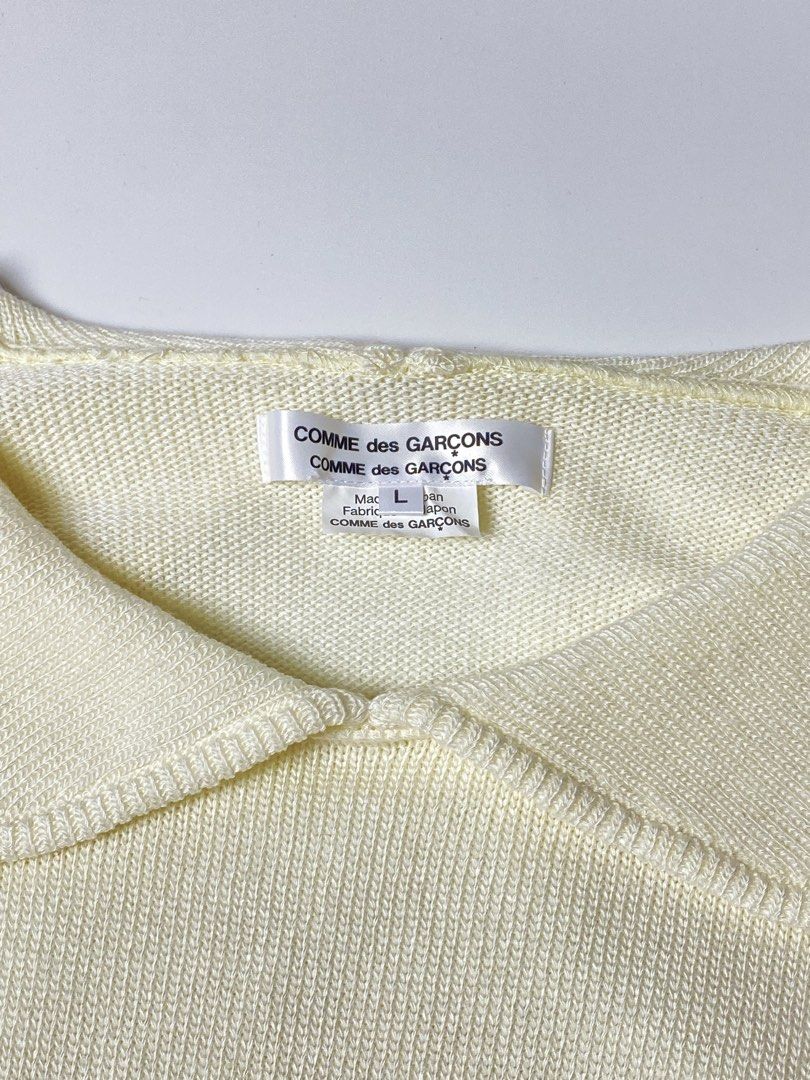 AW22 COMME DES GARCONS KNITTED SWEATER (Category: Luxury Apparel) located in Balanga. Submitted by faded_garmz (Listing ID 1443383526, Image 3). Description: AW22 COMME DES GARCONS KNITTED SWEATER SIZE LARGE MADE IN JAPAN 100% ACRYLIC DIMENSIONS WIDTH - 19” LENGHT - 27” SHOULDER - 16” SLEEVE - 25” HEM - 19.5”.
