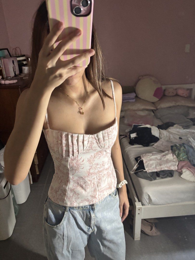 Baby Pink Toile Bustier Top (Category: Sleeveless) located in San Juan City. Submitted by sabbiescloset (Listing ID 1443419317, Image 3). Description: - 100% cotton linen - can be worn with and without sleeves - material is soo good n thick - with pleated design at the bust super flattering - can be easily paired w anything - flexible for daytime n nighttime wear - comes with a matching skirt (see other listing to buy as a set!!).