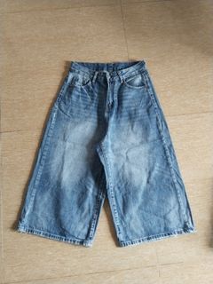 (Category: ) located in . Submitted by thrift_ni_marc (Listing ID 1443446597, Image 1). Description: .