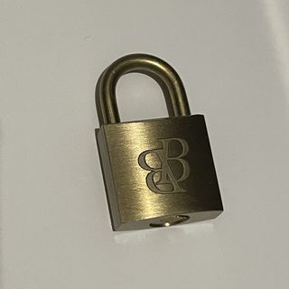 （分類：）位於 。 由 circleeeeecc 提交（商品編號 1443463035，圖片 1）。簡介： 。