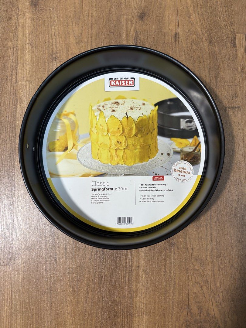 Brand New Kaiser 30cm Springform Baking Cake Pan