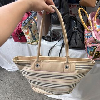 (Category: ) located in . Submitted by artisan.ph (Listing ID 1443422458, Image 1). Description: .