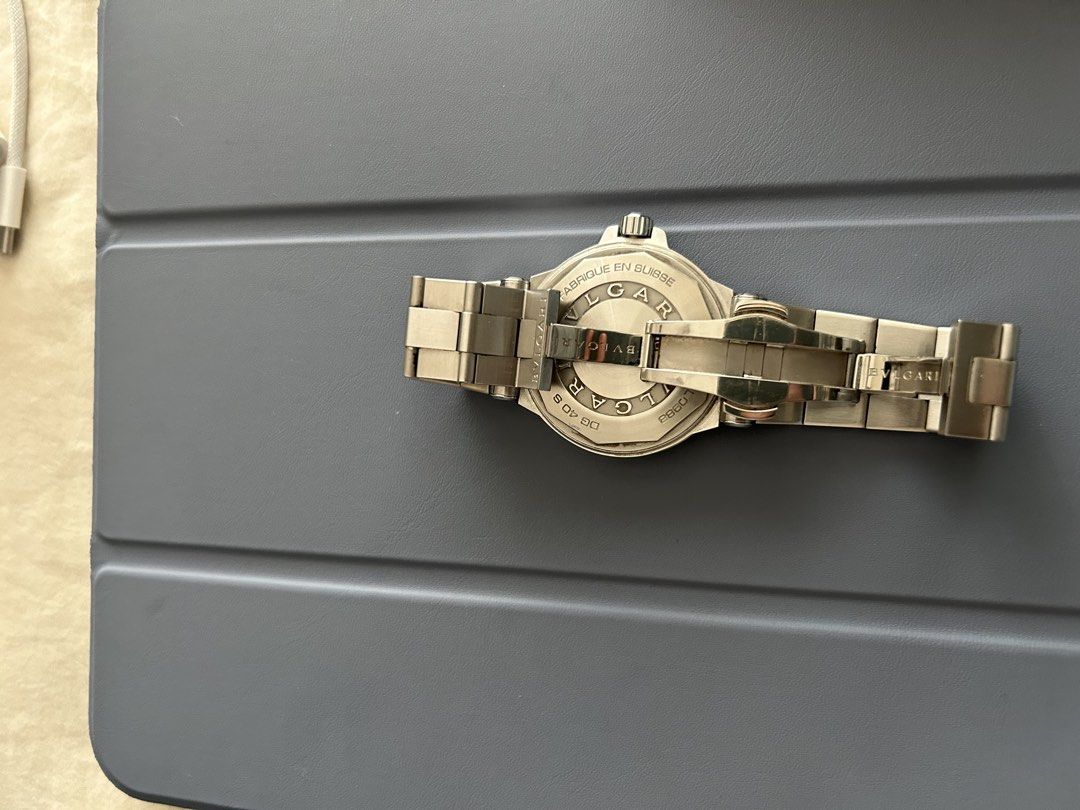 Bvlgari Stainless Steel Watch (Category: Luxury Watches) located in San Juan City. Submitted by 14161906 (Listing ID 1443337282, Image 2). Description: - Authentic Bvlgari Watch - Stainless Steel Band and Case - Silver Dial with Date Window - Includes Original Box - Swiss Made - Ideal for Everyday Wear.