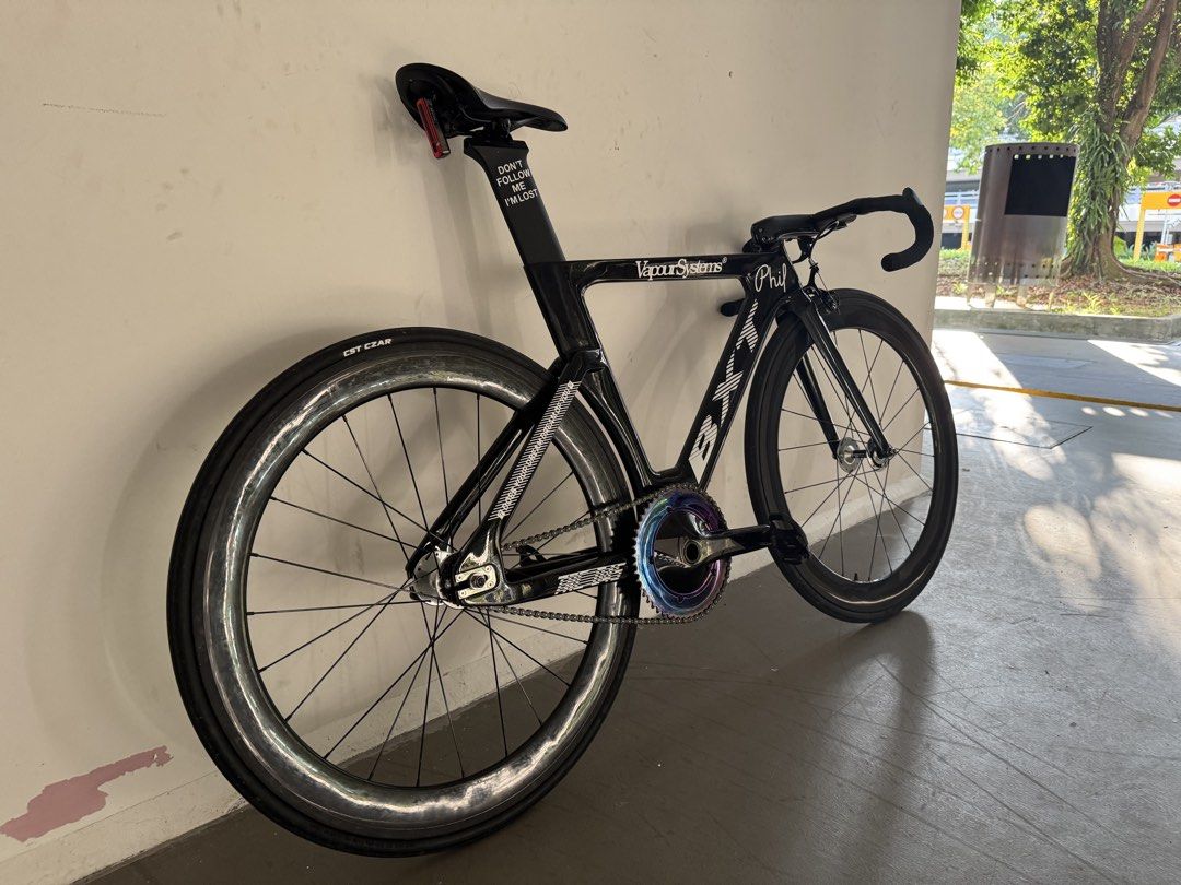 Bxt fb (Category: Bicycles) located in Singapore. Submitted by neokaiju02412 (Listing ID 1441260721, Image 2). Description: Bxt barely used only for 2weeks OFFERUP looking for cash mainly WONT BITE Specs Bxt glossy fs size 51 60mm ws laced with dtswiss hubs Enve oem stem130mm Fixizksaddle Vision crankset Godspeed chainring52t Bunch bar Izumi chain.