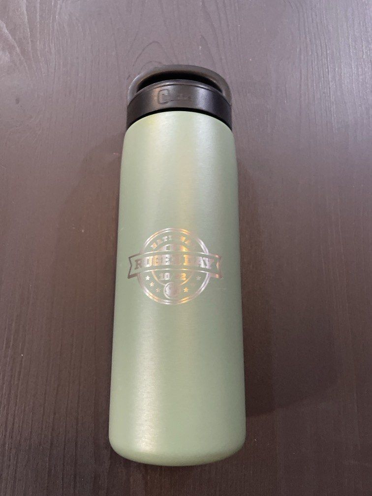 CAMELBAK WATER BOTTLE (Category: Water Bottles & Tumblers) located in Las Pinas. Submitted by yourneighbortotoro (Listing ID 1443423444, Image 2). Description: .