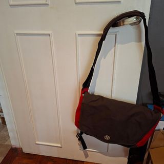 (Category: ) located in . Submitted by theo8 (Listing ID 1443324708, Image 1). Description: .