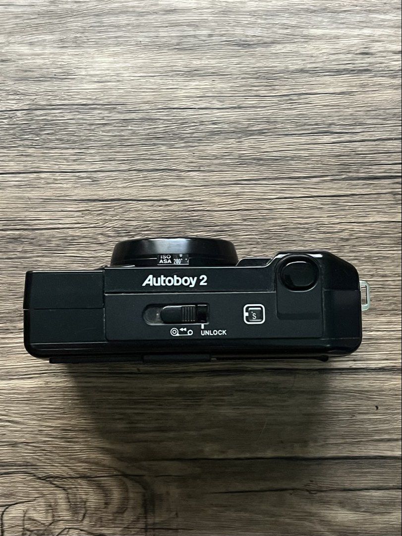 Canon Autoboy 2 (Defective) (Category: Cameras) located in Pasay City. Submitted by mattyhealyy (Listing ID 1443413500, Image 2). Description: Defective item. Tinatamad ako lumuwas para ipaayos, but this was working normally until parang naglock yung shutter niya. It was turning on pa rin when I last checked (I lost the batteries) lol. You may opt to have it repaired or used for parts. Price negotiable..