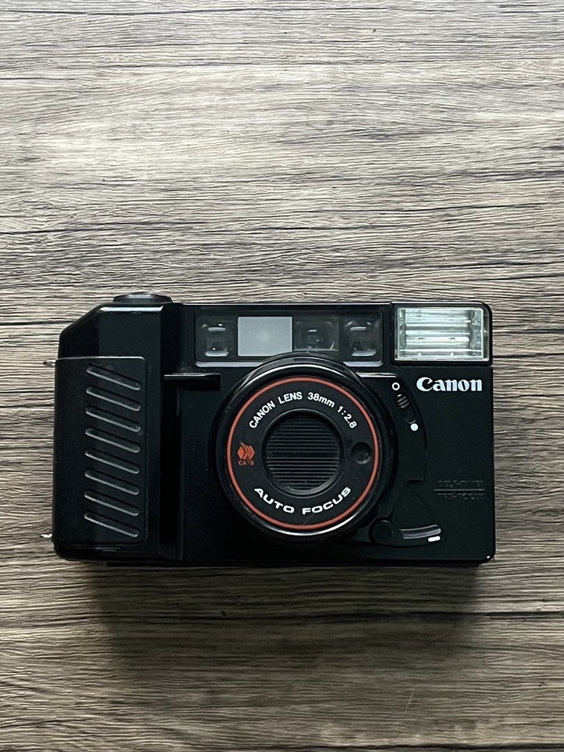 Canon Autoboy 2 (Defective) (Category: Cameras) located in Pasay City. Submitted by mattyhealyy (Listing ID 1443413500, Image 1). Description: Defective item. Tinatamad ako lumuwas para ipaayos, but this was working normally until parang naglock yung shutter niya. It was turning on pa rin when I last checked (I lost the batteries) lol. You may opt to have it repaired or used for parts. Price negotiable..