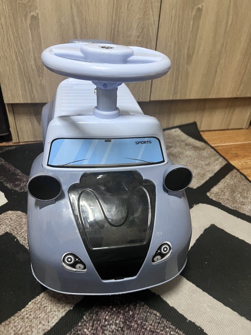 Car for kids with music (Category: Announcements) located in Mandaluyong City. Submitted by samarahmay (Listing ID 1443344714, Image 3). Description: Brandnew (Sample pic lang naka post) With music pwede ko send vid Good for 1-3years old baby :).