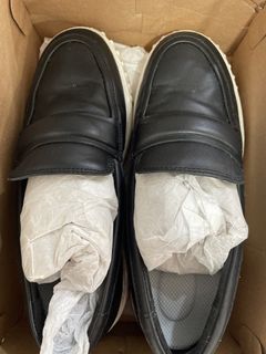 (Category: ) located in . Submitted by cl_closet (Listing ID 1443497673, Image 1). Description: .