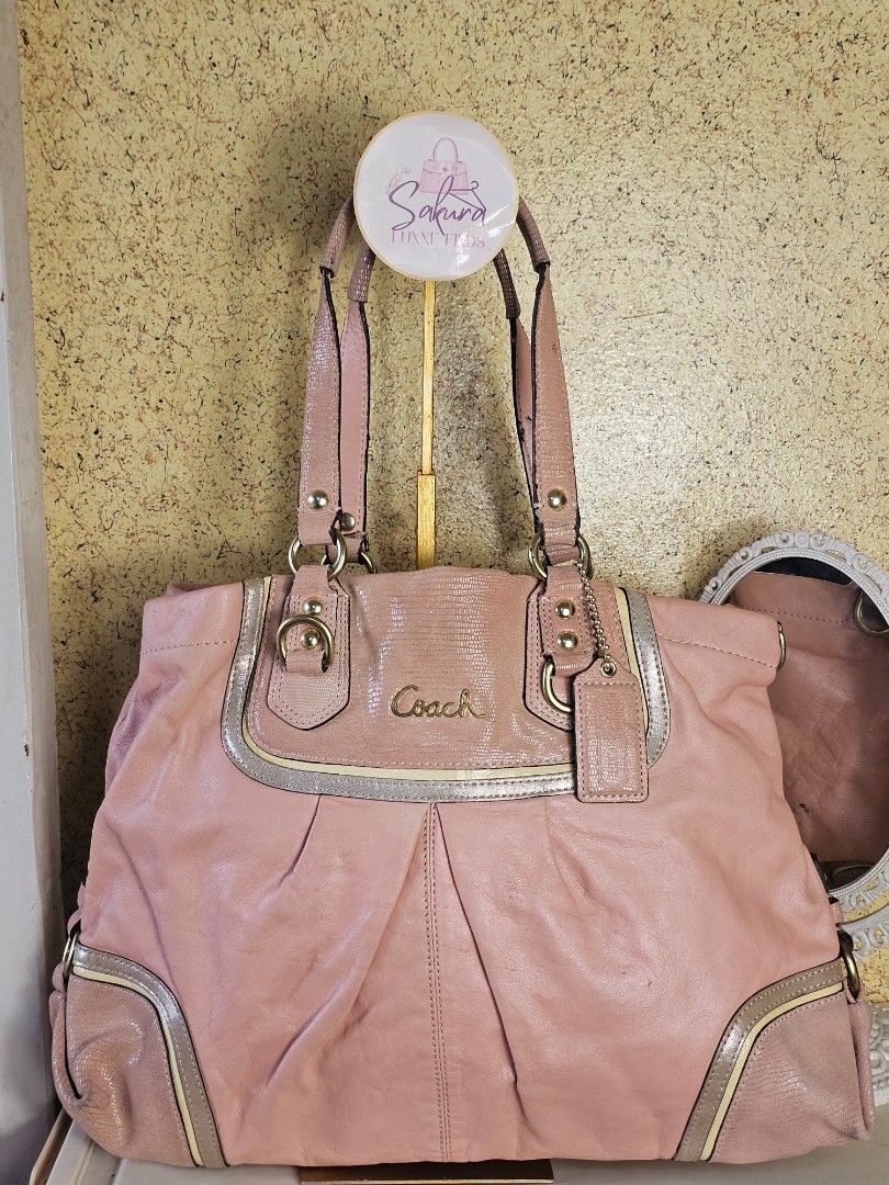 Coach Ashley Spectator Exotic (Category: Luxury Bags & Wallets) located in Malolos. Submitted by sakuraluxxefinds03 (Listing ID 1443401569, Image 1). Description: .