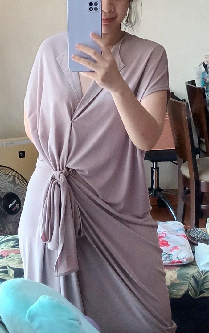 Cole Vintage Beige Drapey Wrap Type Dress (Category: Dresses) located in Makati City. Submitted by hellok08 (Listing ID 1443408221, Image 3). Description: Cole Vintage Dress XS (fits small to medium frames since it is made of a stretchy material) In very good condition (minor imprint / residue near the collar area - not obvious when item is worn) Approximate measurements, in inches: Armpit to armpit - 23 Waist - 22 (comes with built in sash, styl