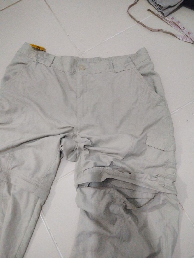 Columbia trac pants convertible SHORT (Category: Trousers) located in Bulacan. Submitted by side.hustle11 (Listing ID 1443387828, Image 2). Description: Columbia convertible SHORT waistline 32 length 42 hemp 8 excellent condition , LOC BULACAN.