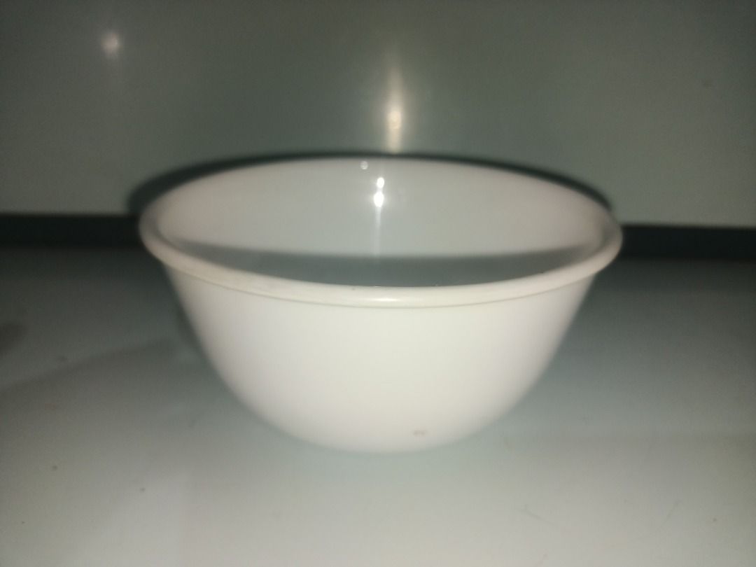 Corelle 5 Inches Single Bowl USA (Category: Dinnerware & Cutlery) located in Munoz. Submitted by larryc1212 (Listing ID 1443475272, Image 1). Description: - Authentic Corelle single bowl - Made in USA - 5 inches in diameter - Durable and chip-resistant material - Lightweight design - Microwave safe - Classic white color Disclaimer: Item may include some scratches due to age, as is were is basis Item can be pick up in our Japan surplus shop locate