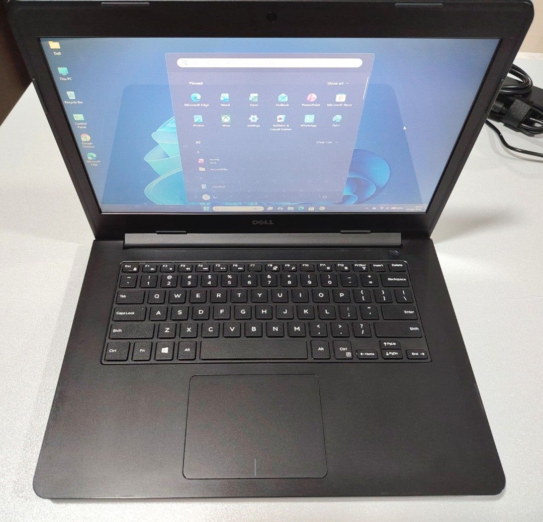 Dell Laptop in Full Working Condition - Windows 11 Pro