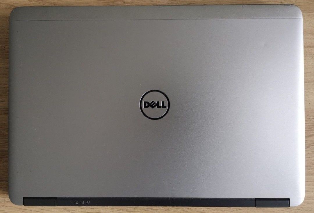 Dell latitude i7 E7240480143193984870400