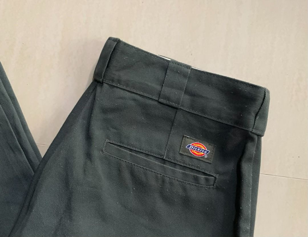 Dickies 874 Work Pants Dark Green (Category: Chinos) located in Sibulan. Submitted by rajmage777 (Listing ID 1443346770, Image 3). Description: - Classic Dickies 874 work pants - Color: Dark Green - Fit: Straight - Material: Durable Twill Fabric - Features: Iconic Dickies logo patch on back pocket - Ideal for: Everyday wear or work.