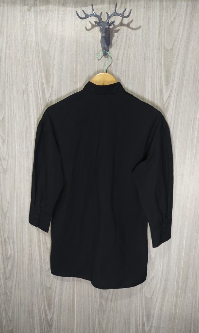 Dior D Uniform Woman (Category: Others Tops) located in Naga. Submitted by secondspinv2 (Listing ID 1443382366, Image 3). Description: Dior D Uniform Woman ✅Size: 38 ✅Width: 20 ✅Length: 28 To 29 ✅Sleeve: 18 ✅Color Rate: 9.5/10 ✅No Issue ✅Need Wash ✅Location: Bicol Naga City, Camarines Sur ✅Courier: J&T Express/Flash Express ✅MOP: Gcash only.