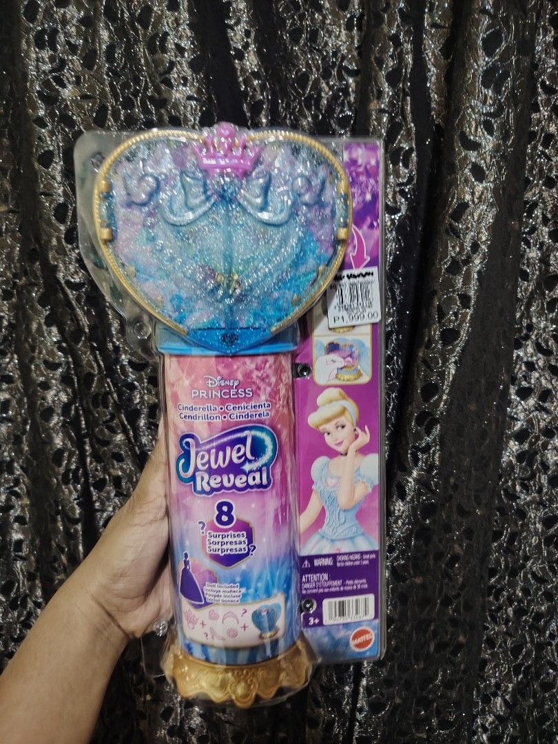 Disney Jewels reveal (Category: Necklaces) located in Mandaluyong City. Submitted by twovv (Listing ID 1443494057, Image 2). Description: Brand new Sealed Original.
