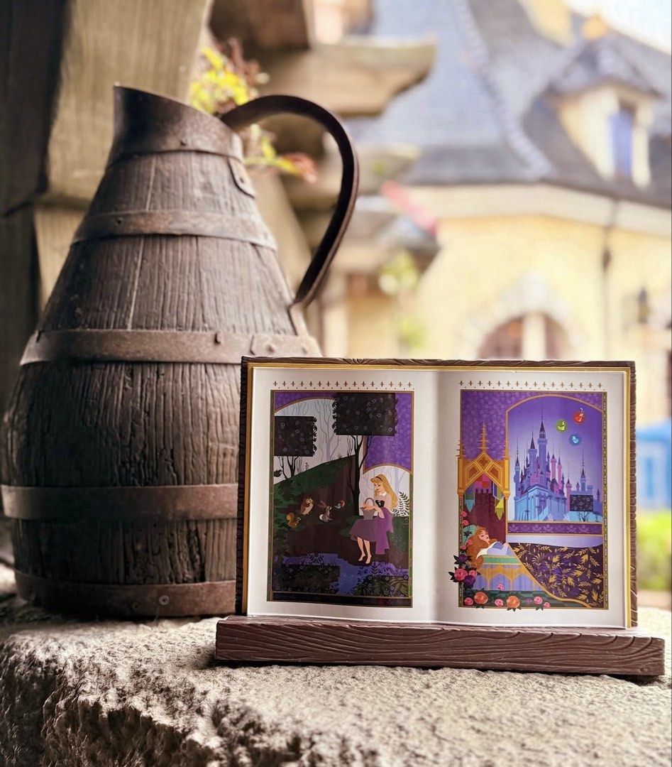 Disney Sleeping Beauty Book Stand (Category: Storybooks) located in Manila. Submitted by blueseamarketing (Listing ID 1422352994, Image 2). Description: Can be used for ipad/book stand.