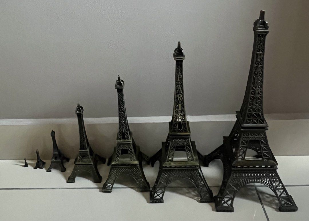 Eiffel Tower (Category: Wall Decor) located in Kuala Lumpur. Submitted by sally011 (Listing ID 1443383721, Image 1). Description: Good Condition Decoration 7 items for RM60.
