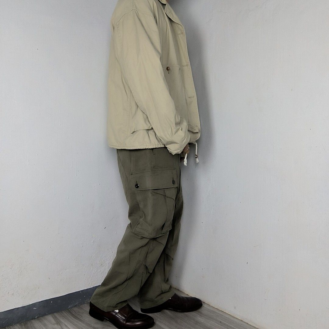 Fucos Blue Ripstop Flight cargo pants (Category: Trousers) located in Urbiztondo. Submitted by unperfectly.bin (Listing ID 1443467892, Image 3). Description: Measurement (Inches) Waist -32 Length -38.5 Leg hole -8.5.