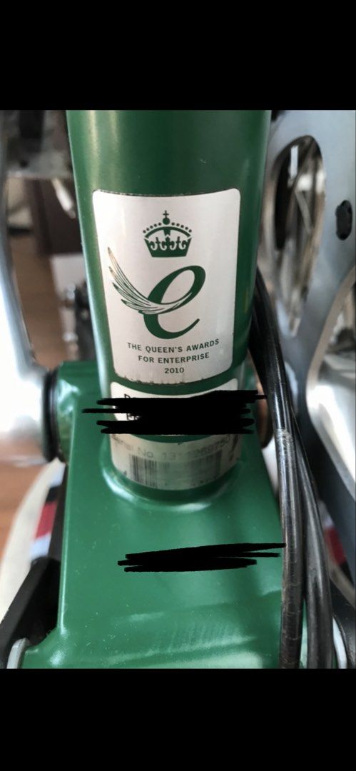 Green Brompton Folding Bicycle - Queen's Award Winner (Category: Bicycles) located in Manila. Submitted by jeyjeyang (Listing ID 1443448534, Image 3). Description: - racing Green Brompton folding bicycle - Compact and ideal for commuting or storage - Awarded Queen's Award for Enterprise in 2010 - Ready for its next owner.