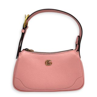 (Category: ) located in . Submitted by carousellluxury (Listing ID 1443374199, Image 1). Description: .