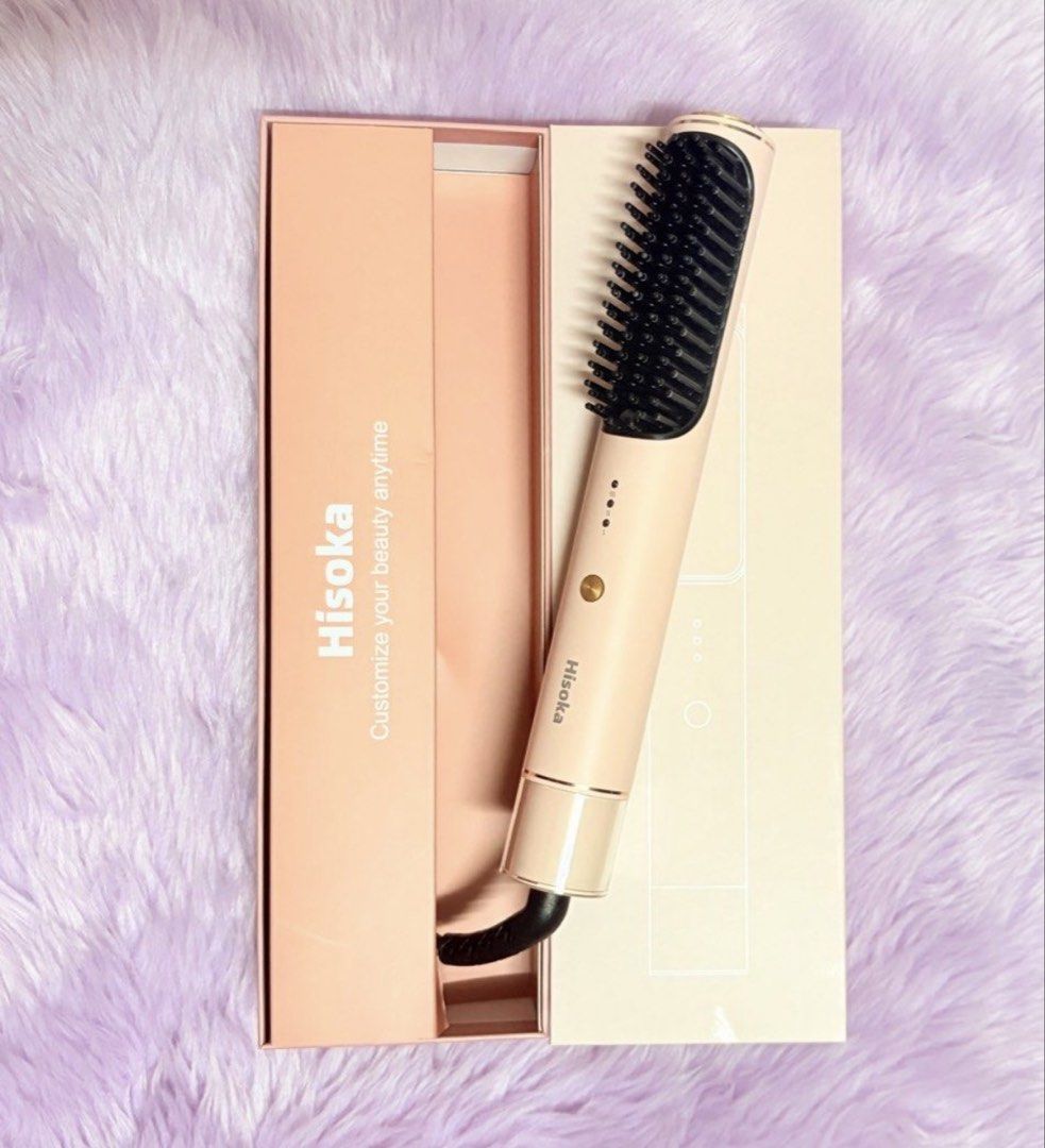 Hair Straightener Comb Pink (Category: Hair) located in Taguig. Submitted by psycho_bop.backup (Listing ID 1443354177, Image 2). Description: Main acc: psycho_bop (https://carousell.app.link/Ay0h2SytxBb) ✨Onhand ✨Barely used ✨No damage ✨Complete inclusion (with box) 🚩DO NOT MESSAGE IF YOU’RE GOING TO GHOST US! 🚩 💸MOP: Gcash, Paymaya, COD ( via lalamove) .