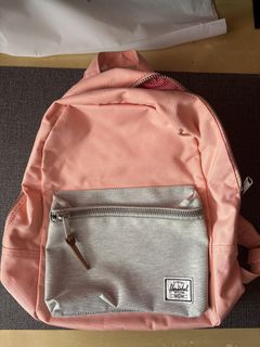(Category: ) located in . Submitted by byebyepreloved (Listing ID 1443333166, Image 1). Description: .