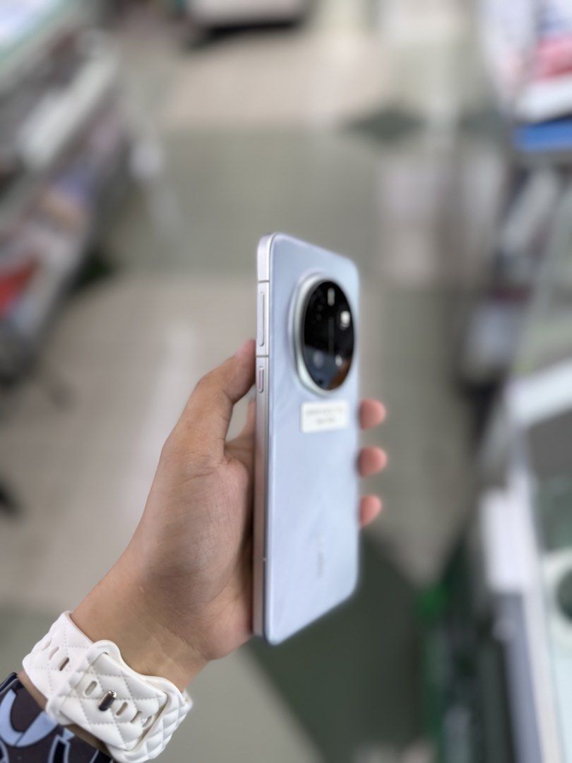 Honor magic 7 Pro 12/512GB Global version With complete packages (Category: Other Gadgets) located in San Juan City. Submitted by najihahtelecomshop2018 (Listing ID 1443450042, Image 2). Description: Legit Store | Original unit FOR SALE | TRADE / SWAP ▫️INSTALLMENT thru: 🔸Credit Card (straight / installment) 🔸Ggives / Gcredit + 6% interest 🔸Spay Later + 6% interest (RFS: Buy and Sell any kinds of Gadgets) Description: Honor Magic 7 Pro 12/512G