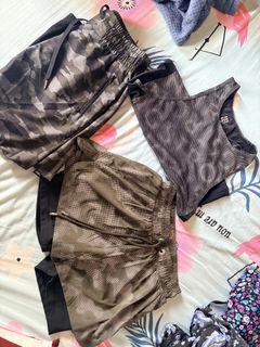 (Category: ) located in . Submitted by momchiedecluttering (Listing ID 1443373923, Image 1). Description: .