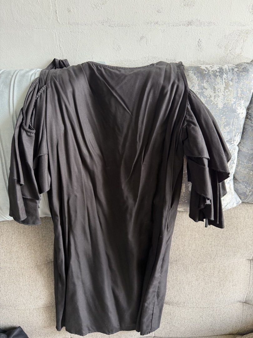 Lalu Black Dress size M (Category: Dresses) located in Quezon City. Submitted by meemeec (Listing ID 1443333306, Image 3). Description: Used once looks new Brand: Lalu or Iora .