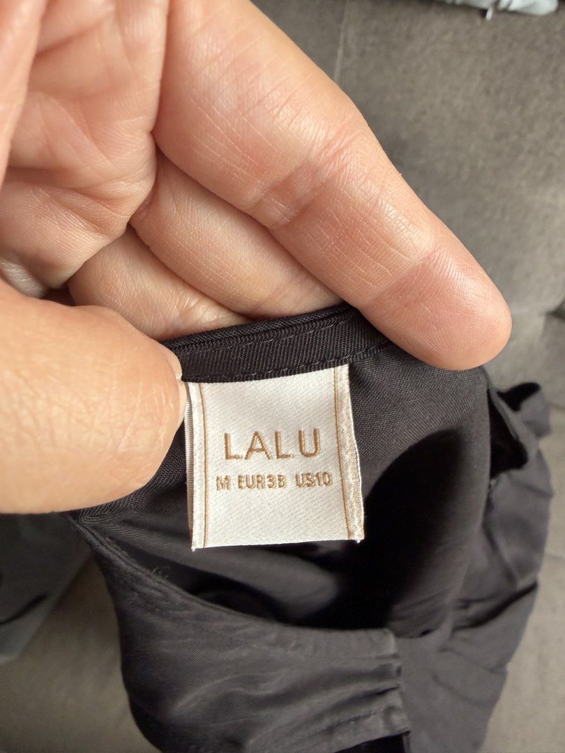 Lalu Black Dress size M (Category: Dresses) located in Quezon City. Submitted by meemeec (Listing ID 1443333306, Image 2). Description: Used once looks new Brand: Lalu or Iora .