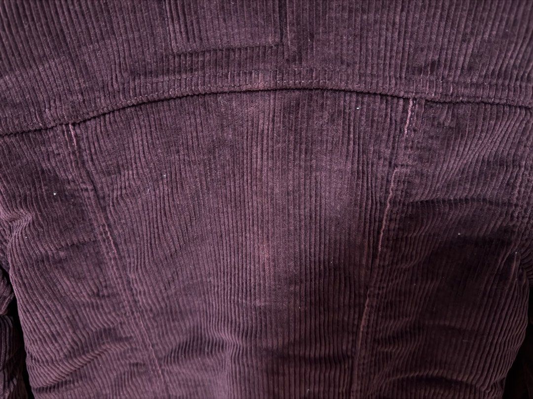 Levi's Corduroy Sherpa Lined Trucker Jacket (Category: Coats, Jackets and Outerwear) located in Candelaria. Submitted by mnloangel (Listing ID 1443447153, Image 3). Description: - Classic Levi's corduroy jacket - Rich burgundy color - Warm sherpa lining for ultimate coziness - Two button-closure chest pockets - Two convenient side pockets - Secure button front closure - Ideal for cooler weather and layering - Sharp, timeless style.