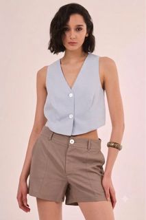 (Category: ) located in . Submitted by sophias.closet25 (Listing ID 1443443825, Image 1). Description: .
