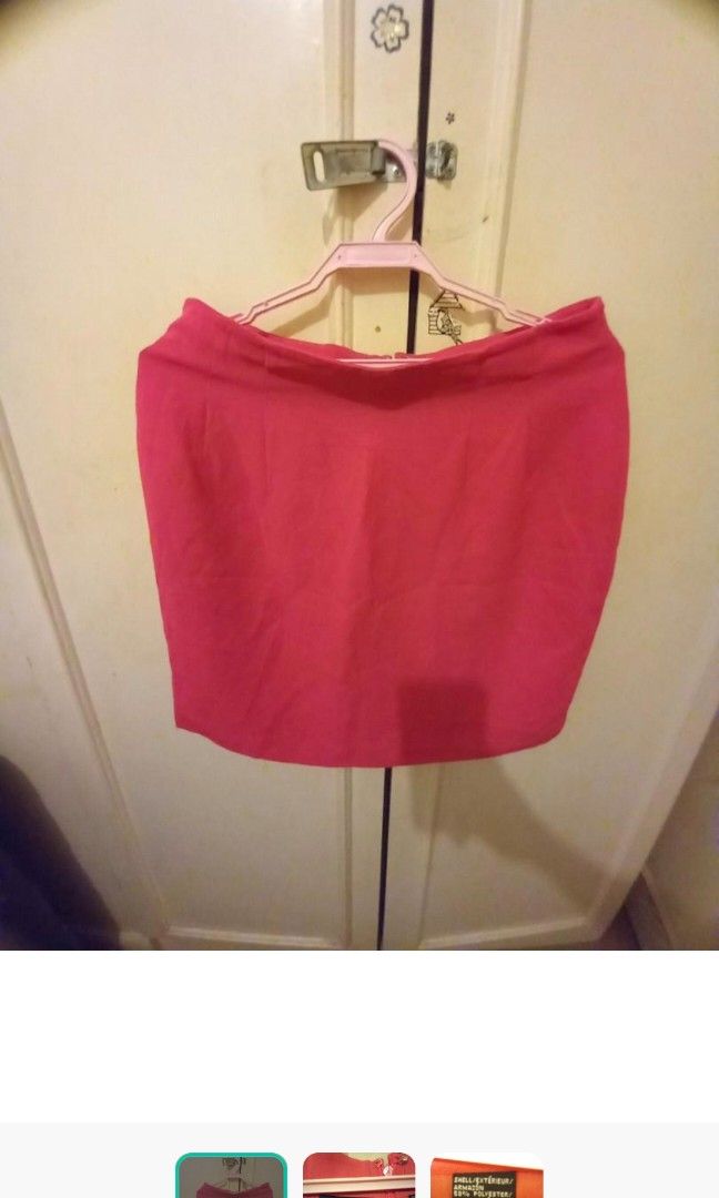 Liz claiborne skirt (Category: Skirts) located in Binangonan. Submitted by everythingmustgo78 (Listing ID 1443480589, Image 1). Description: plus sf pinkish red .