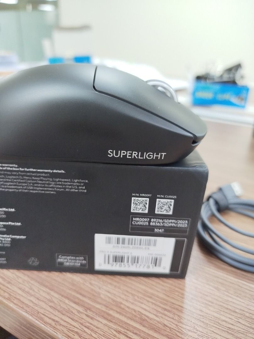 Logitech G PRO X SUPERLIGHT v2 /60g/44k DPI /Lightforce [w BOX] (Category: Mouse & Mousepads) located in Quezon City. Submitted by calibre027 (Listing ID 1443391987, Image 3). Description: Logitech G PRO X SUPERLIGHT v2 /60g/44k DPI /Lightforce [w BOX] ✔ all working, no issue - you can test upon pickup ✔ lightforce hybrid switches ✔ SRP is around 7500 pesos 👉 Package: mouse, cable, box, and receiver only 👉 meetup - Avire Tower Proj.4, Quezon Ci