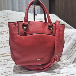 (Category: ) located in . Submitted by prelovedluxury21 (Listing ID 1443364559, Image 1). Description: .