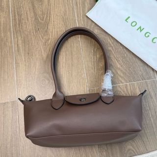 (Category: ) located in . Submitted by pshoppers. (Listing ID 1443324244, Image 1). Description: .