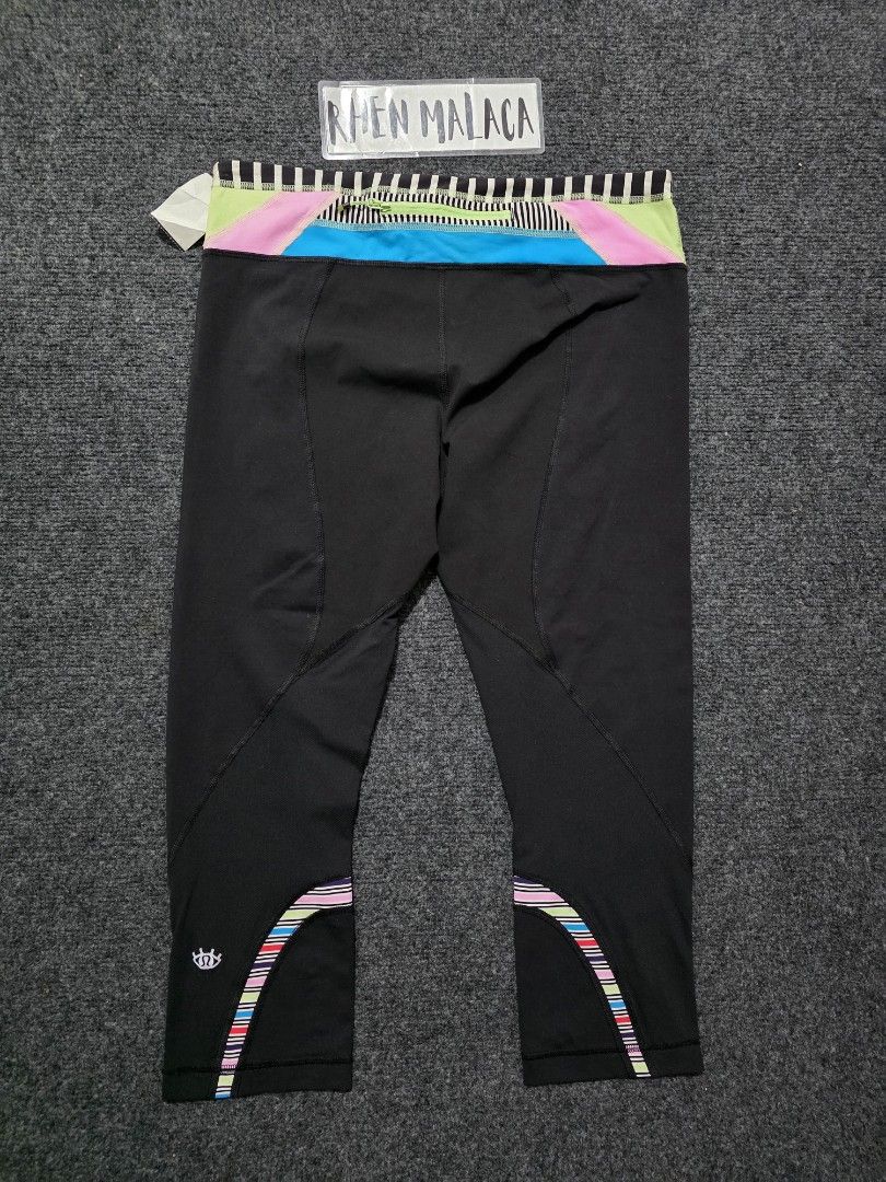 Lululemon women's leggings (Category: Activewear) located in Gapan. Submitted by rhenmalaca (Listing ID 1443431985, Image 2). Description: -Lululemon women's leggings -Size 10 -LIGHTLY USED -Zippered pocket.