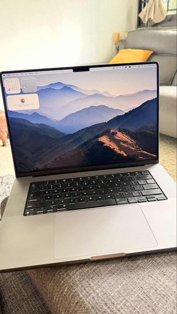 MacBook Pro (16”)480143190933514240
