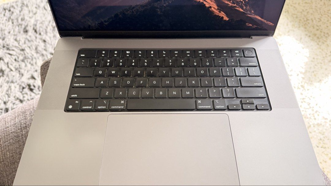 MacBook Pro (16”)480143190933514244