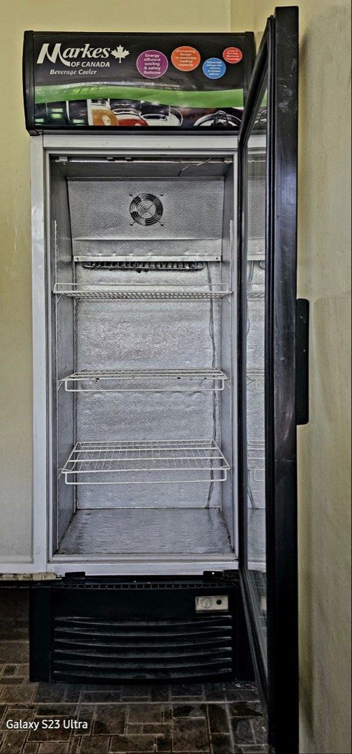 Markes of Canada Beverage Cooler (Category: Other Kitchenware & Tableware) located in Manila. Submitted by mtomas1222 (Listing ID 1443420082, Image 3). Description: - Markes of Canada beverage cooler - Energy efficient cooling - Sturdy and durable features - Pioneering design for maximum loading capacity - Adjustable refrigerator shelves - Ideal for keeping beverages perfectly chilled .