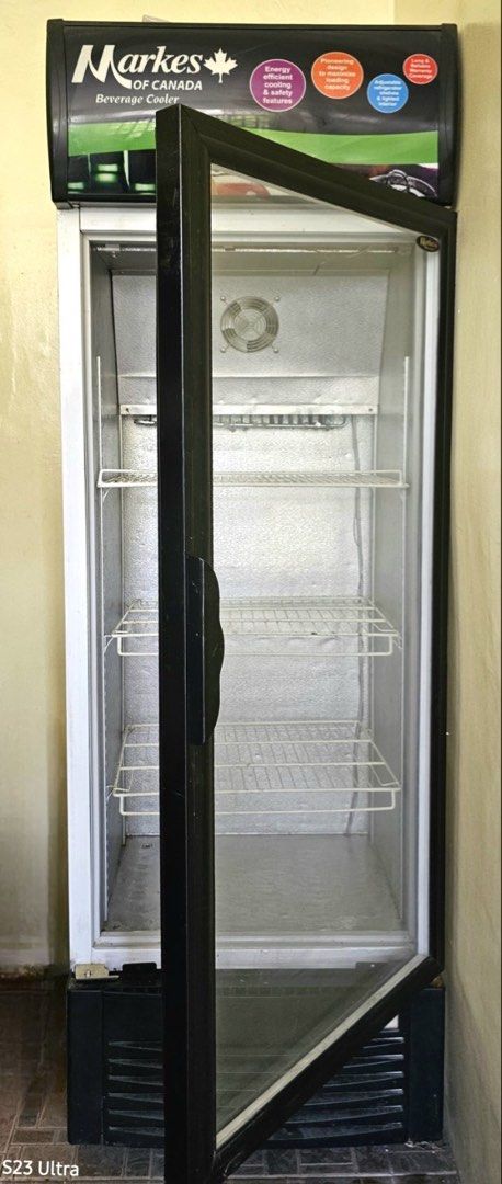 Markes of Canada Beverage Cooler (Category: Other Kitchenware & Tableware) located in Manila. Submitted by mtomas1222 (Listing ID 1443420082, Image 2). Description: - Markes of Canada beverage cooler - Energy efficient cooling - Sturdy and durable features - Pioneering design for maximum loading capacity - Adjustable refrigerator shelves - Ideal for keeping beverages perfectly chilled .